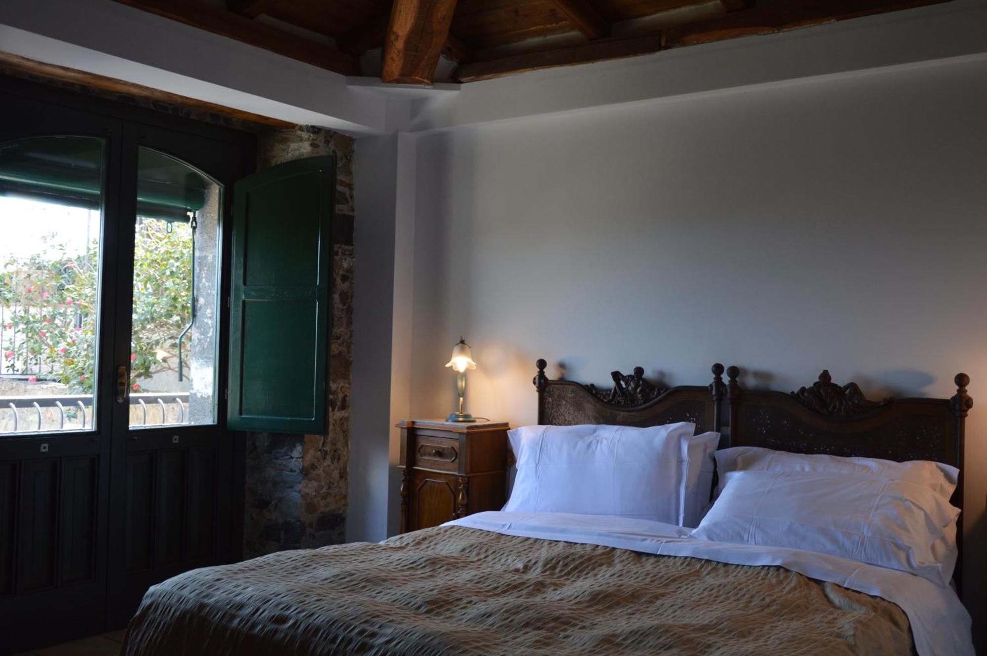 Antico Borgo Etneo Country Hotel Calatabiano Eksteriør bilde