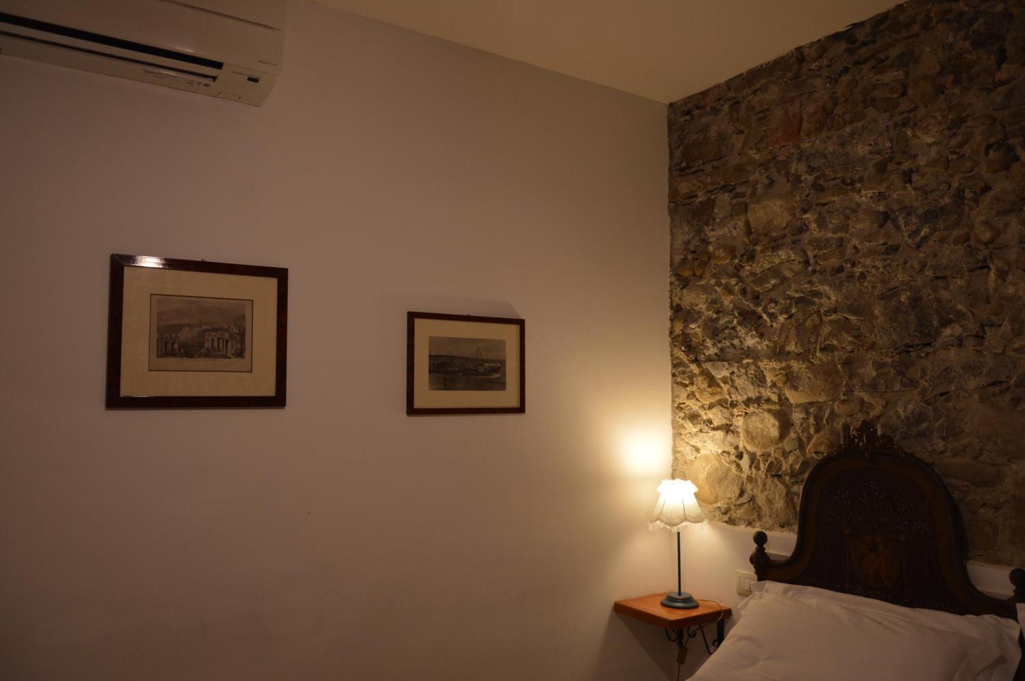 Antico Borgo Etneo Country Hotel Calatabiano Eksteriør bilde