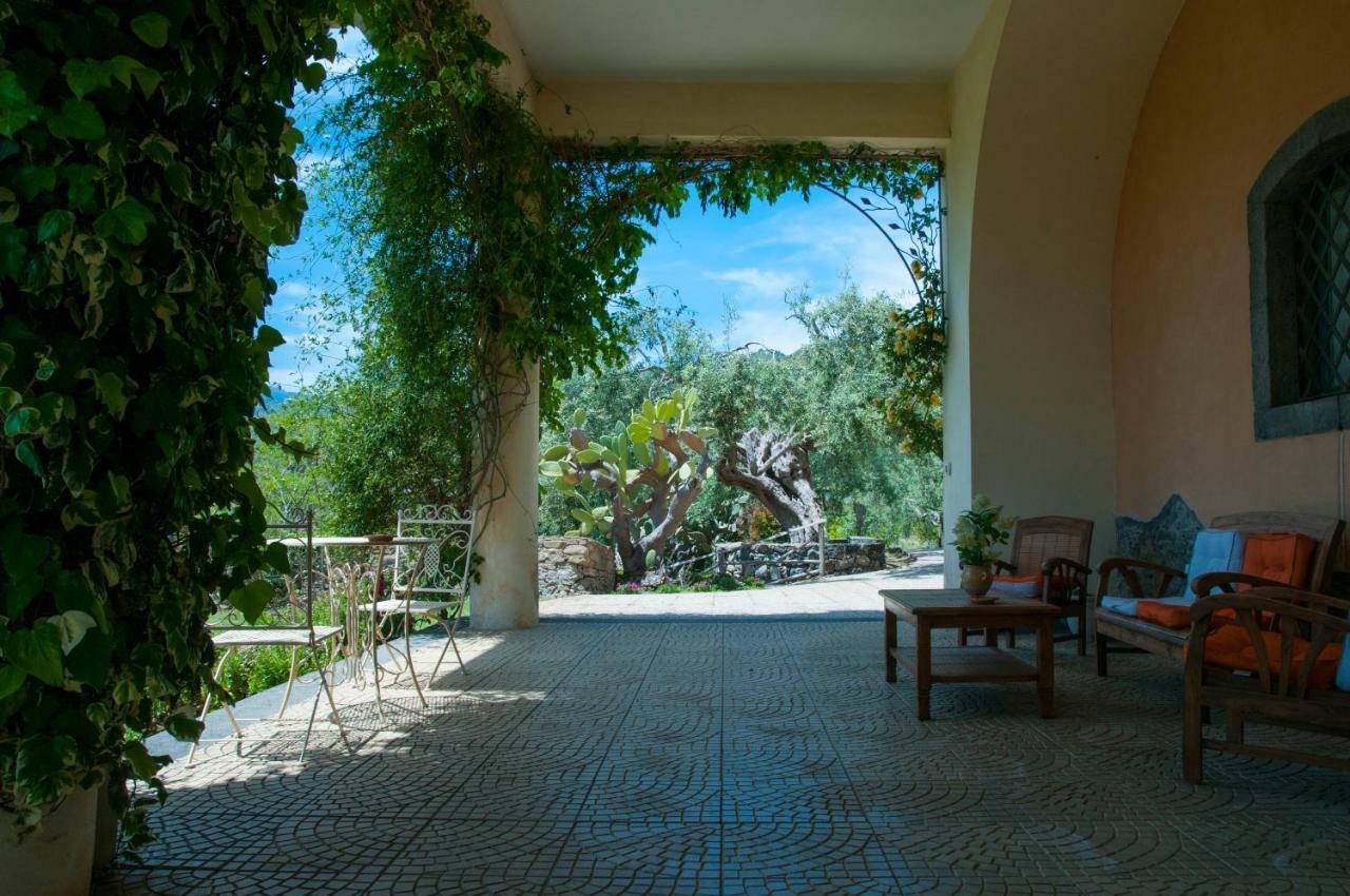 Antico Borgo Etneo Country Hotel Calatabiano Eksteriør bilde